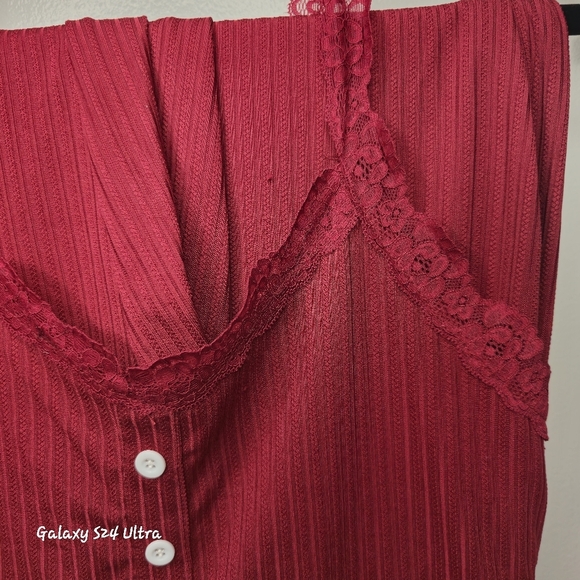 Elegant Burgundy Lace Trimmed Women's Top And Bottoms Pajamma Set✨️ - Picture 3 of 10
